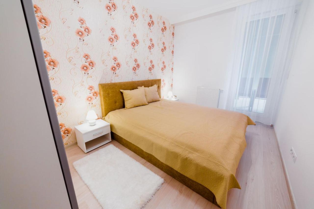 Corvin Promenade With Free Parking Apartment Budapest Bagian luar foto